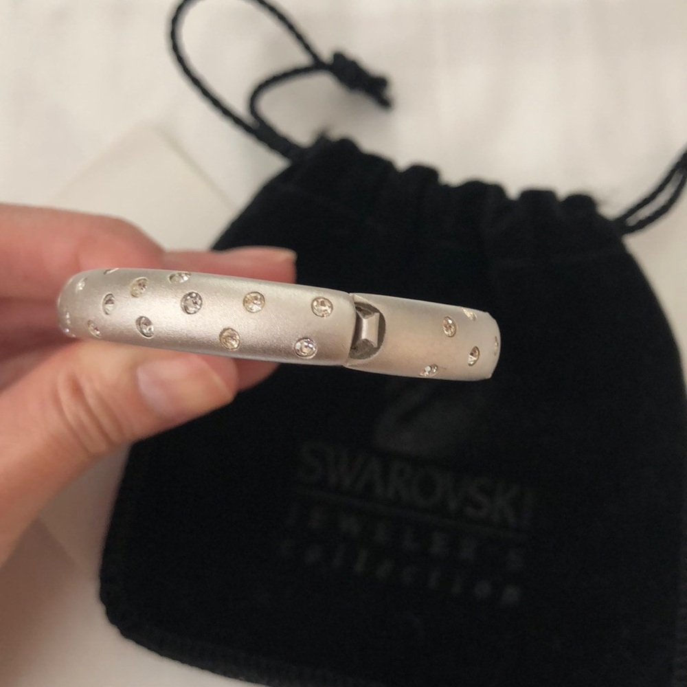 Swavorski Bangle - Picture 4 of 6